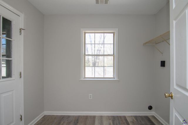 736 Gateway Drive, Bonaire, GA 31005