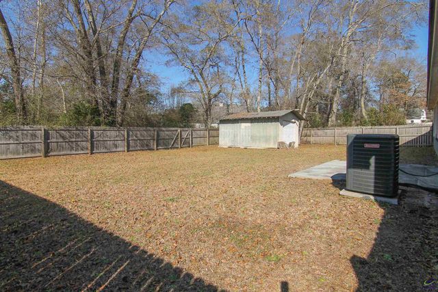 736 Gateway Drive, Bonaire, GA 31005