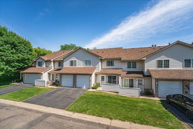 2775 W Ranchview Lane N 4, Plymouth, MN 55447