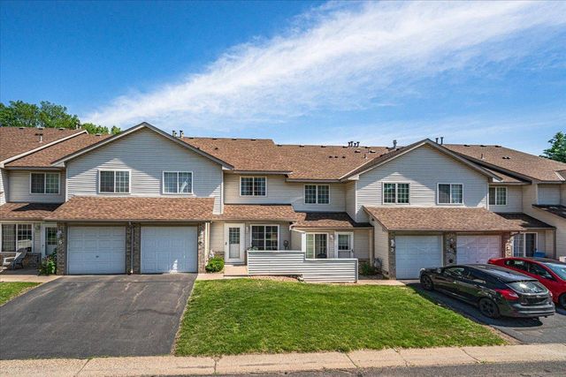 2775 W Ranchview Lane N 4, Plymouth, MN 55447