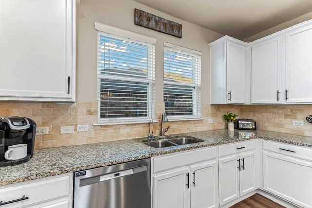 1212 Rhonda CV, Hutto, TX 78634