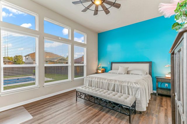 1212 Rhonda CV, Hutto, TX 78634