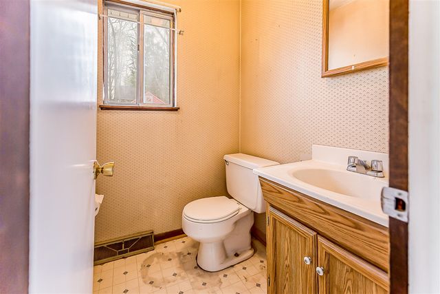 635 Dellwood Drive, Ann Arbor, MI 48103