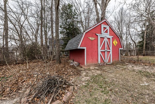 635 Dellwood Drive, Ann Arbor, MI 48103