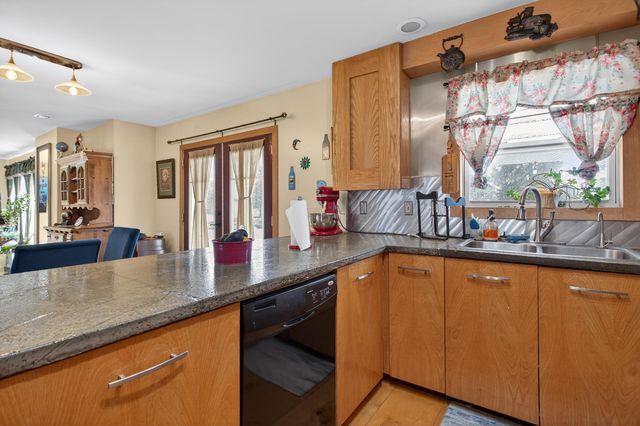 129 Kathy Lane, Brooklyn, MI 49230