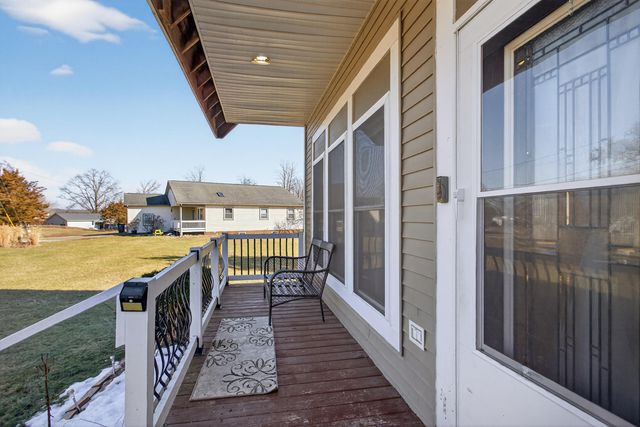 129 Kathy Lane, Brooklyn, MI 49230