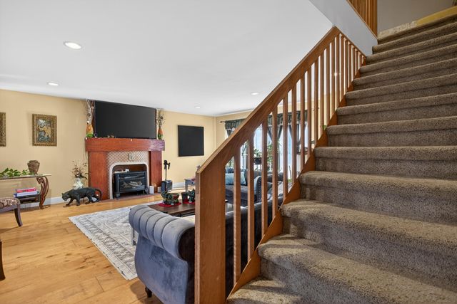 129 Kathy Lane, Brooklyn, MI 49230