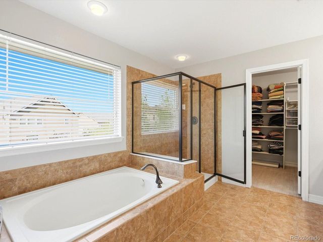 6010 S Little River Way, Aurora, CO 80016