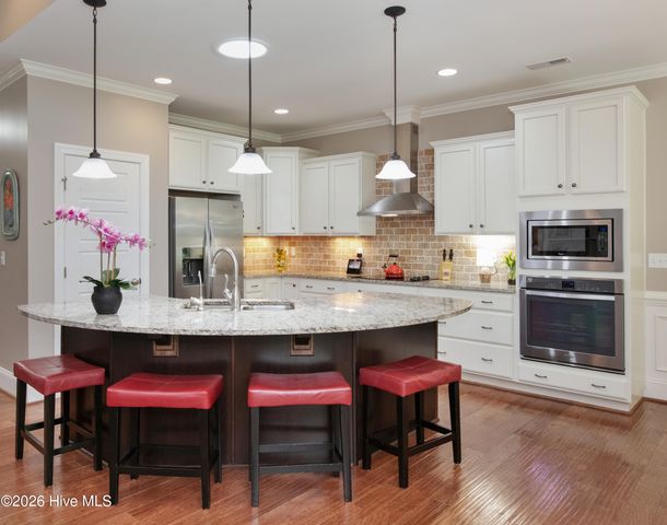 2129 Forest View Circle, Leland, NC 28451