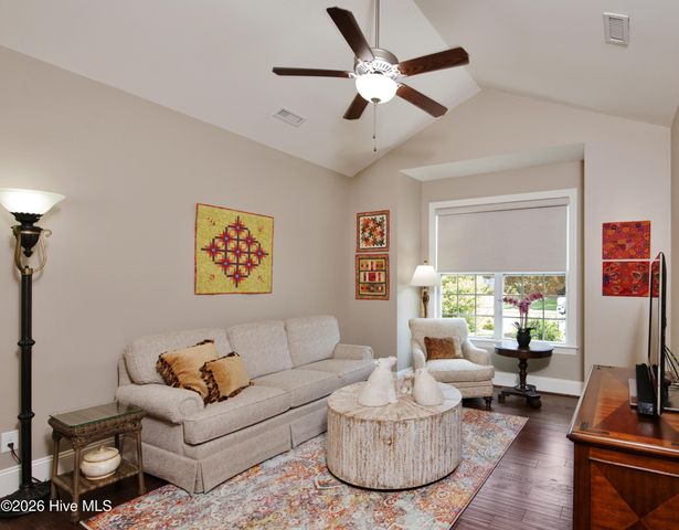 2129 Forest View Circle, Leland, NC 28451