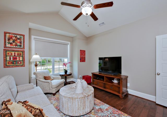 2129 Forest View Circle, Leland, NC 28451