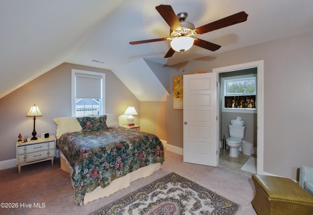 2129 Forest View Circle, Leland, NC 28451