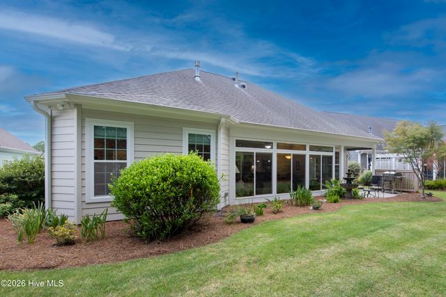 2129 Forest View Circle, Leland, NC 28451