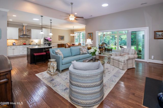 2129 Forest View Circle, Leland, NC 28451