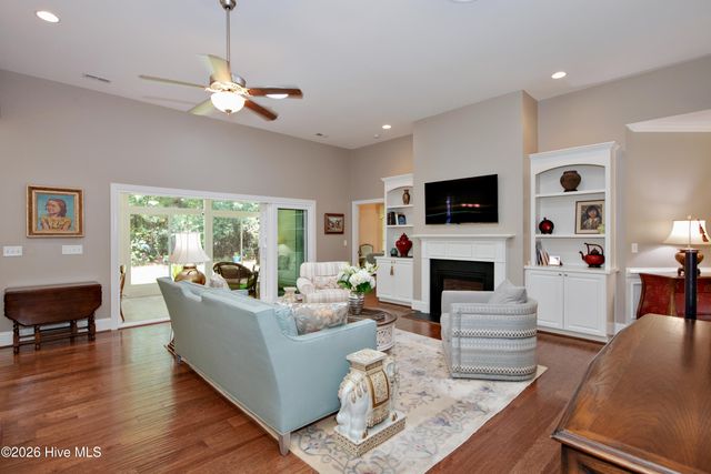 2129 Forest View Circle, Leland, NC 28451