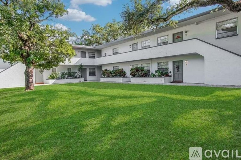 1450 SW 8th Court, Fort Lauderdale, FL 33312