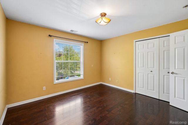7821 Ambassador Drive, Shelby Charter Township, MI 48316