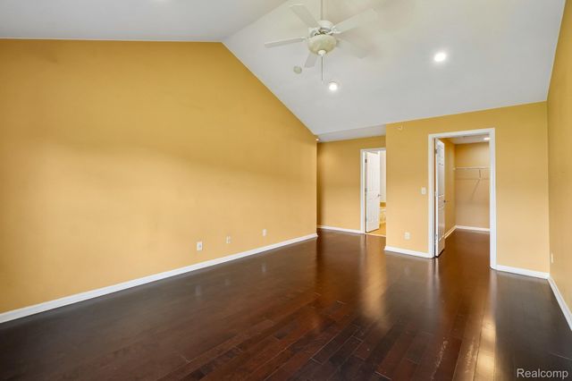 7821 Ambassador Drive, Shelby Charter Township, MI 48316