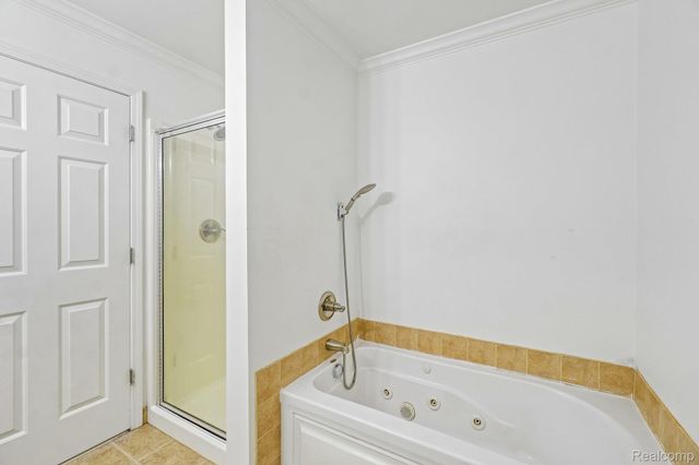 7821 Ambassador Drive, Shelby Charter Township, MI 48316