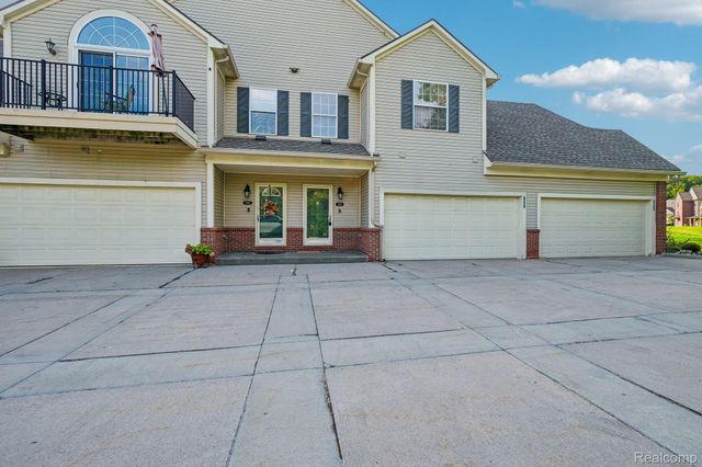 7821 Ambassador Drive, Shelby Charter Township, MI 48316