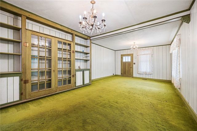 1016 E. Market, Sinton, TX 78387