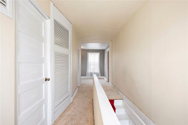 1016 E. Market, Sinton, TX 78387