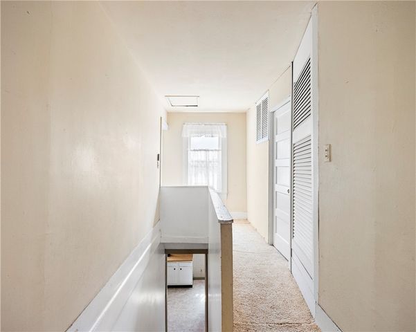 1016 E. Market, Sinton, TX 78387