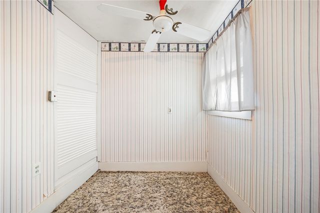 1016 E. Market, Sinton, TX 78387