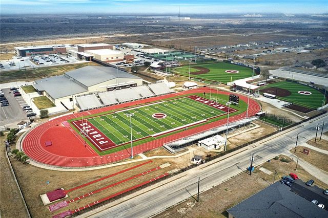 1016 E. Market, Sinton, TX 78387