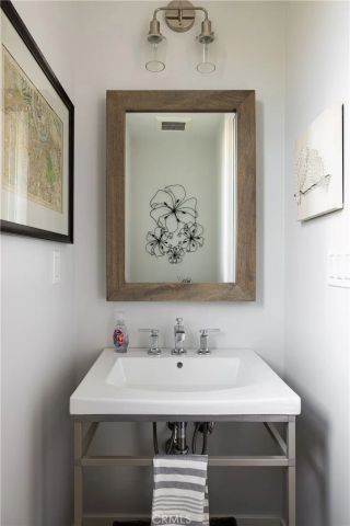 428 7th, Huntington Beach, CA 92648