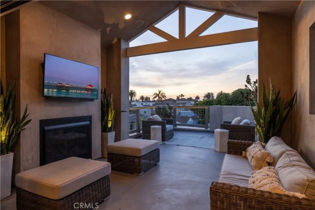 428 7th, Huntington Beach, CA 92648