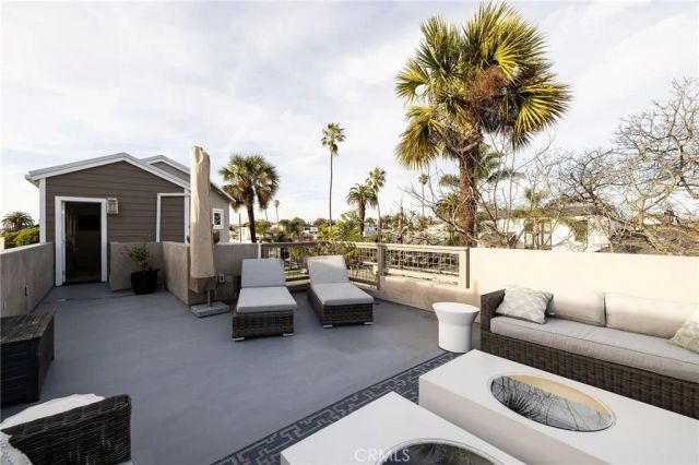 428 7th, Huntington Beach, CA 92648