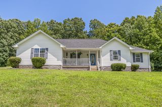 1000 Lockridge Dr, Ashland City, TN 37015