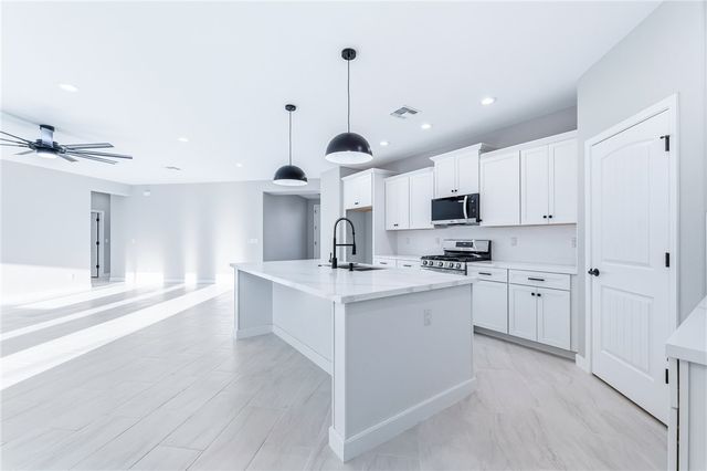 2784 Fort Mojave Drive, Bullhead City, AZ 86429