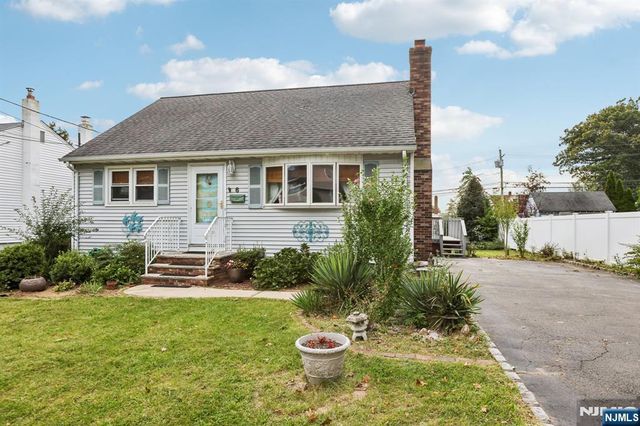 6 Summit Avenue, Waldwick, NJ 07463