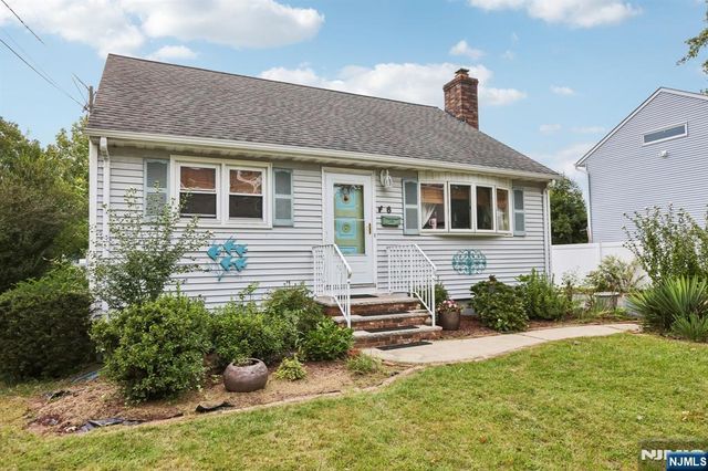 6 Summit Avenue, Waldwick, NJ 07463