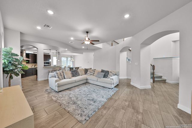 6514 Comanche Post, San Antonio, TX 78233