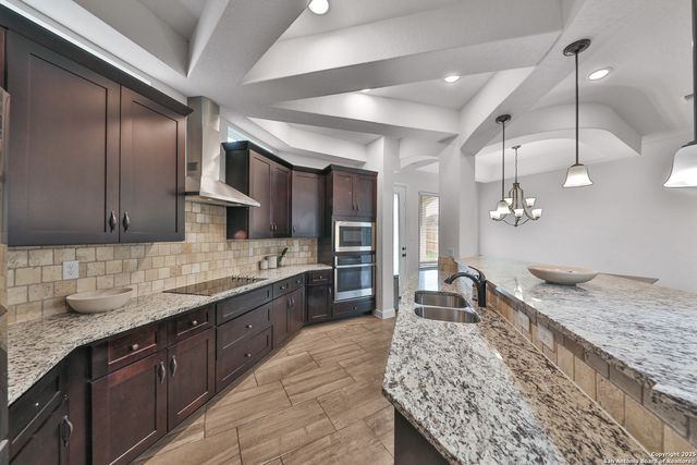 6514 Comanche Post, San Antonio, TX 78233