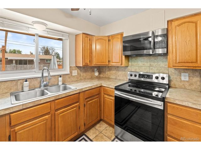12702 E Alaska Pl, Aurora, CO 80012