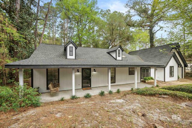 105 Aragorn Circle, Daphne, AL 36526