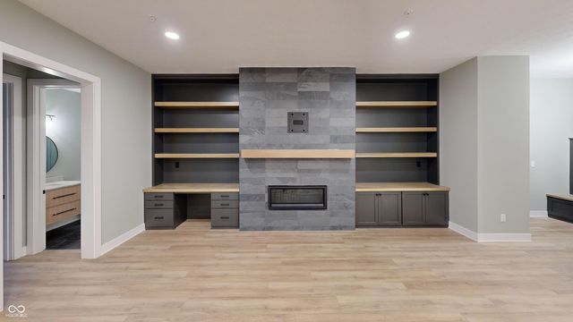 717 Livingstone Drive 200, Carmel, IN 46032