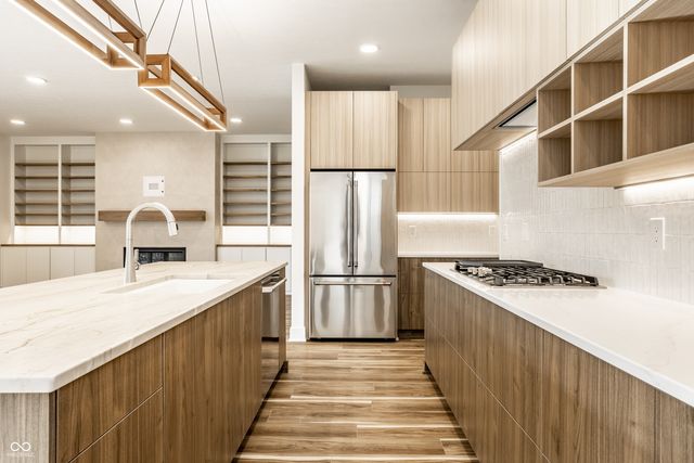 717 Livingstone Drive 200, Carmel, IN 46032