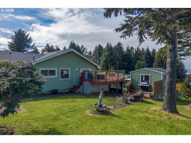 1636 Se OAR Dr, Lincoln City, OR 97367