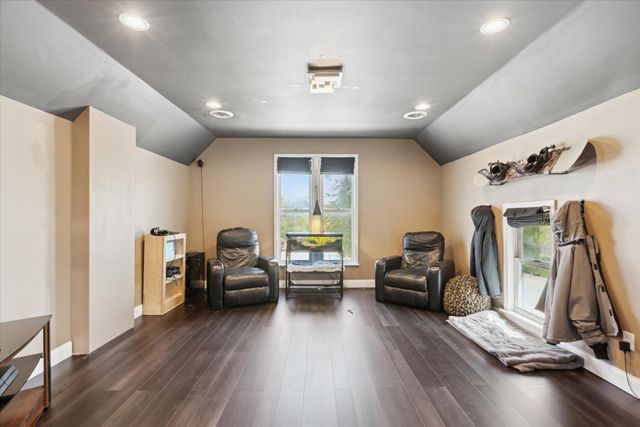 1010 6th Street Street, Bay City, MI 48708