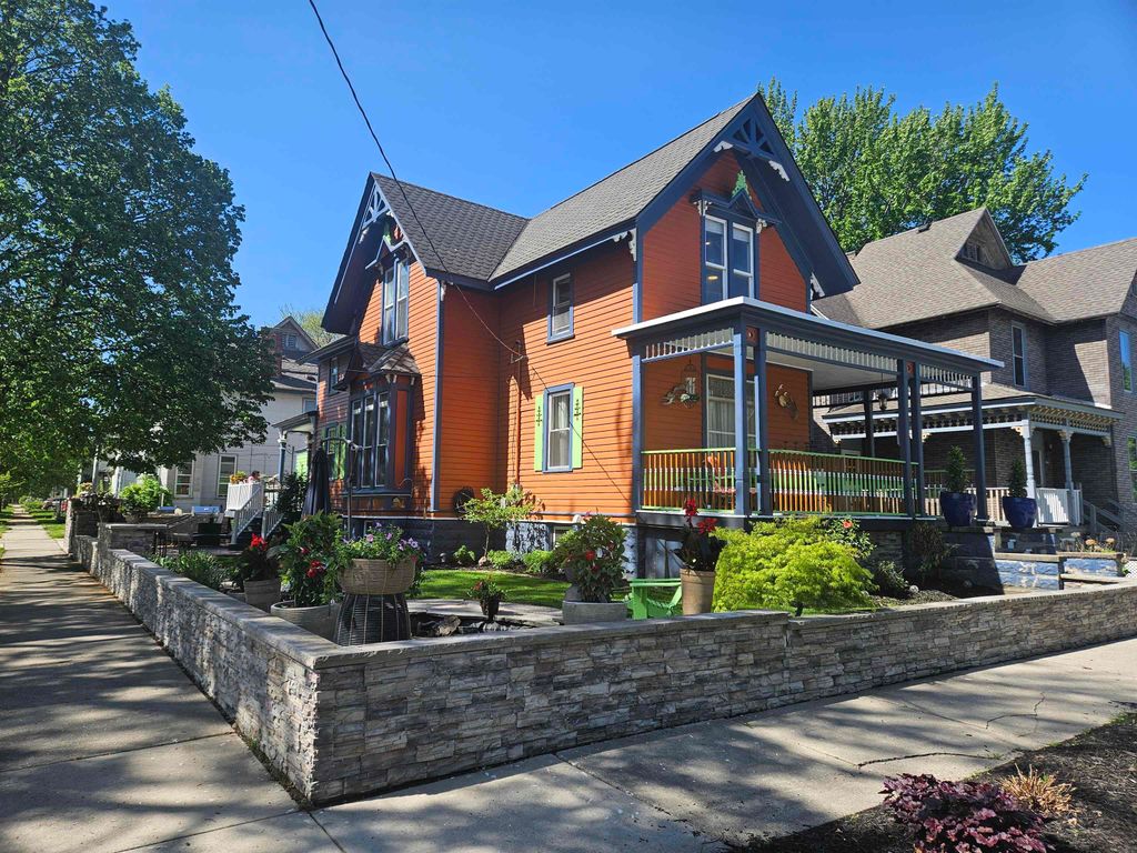 1010 6th Street Street, Bay City, MI 48708