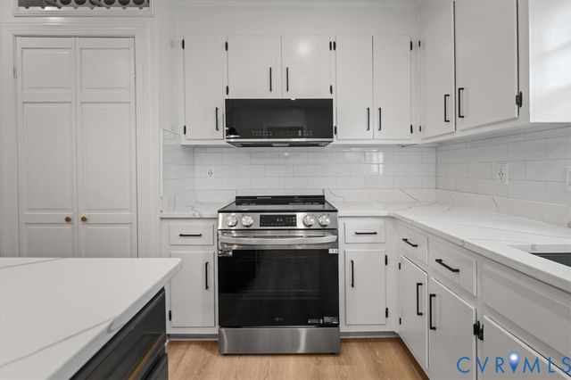 10005 Mosswood Rd, Chesterfield, VA 23236