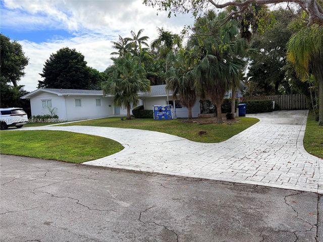 6820 SW 125th Ter, Pinecrest, FL 33156