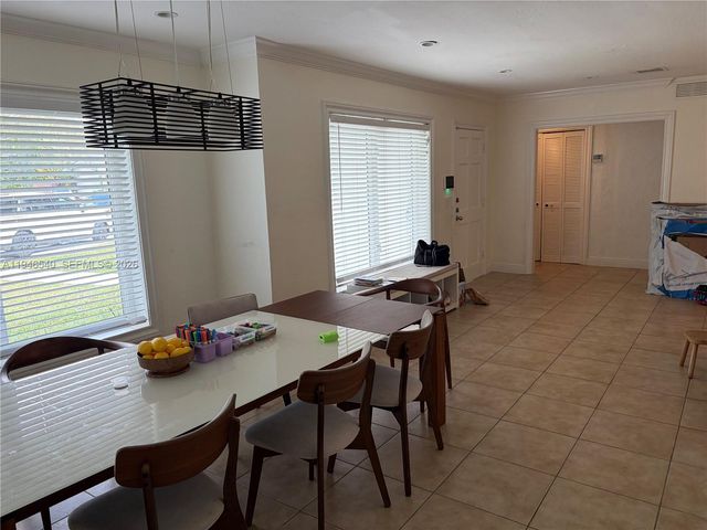 6820 SW 125th Ter, Pinecrest, FL 33156