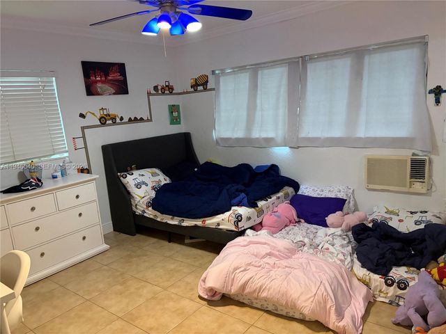 6820 SW 125th Ter, Pinecrest, FL 33156