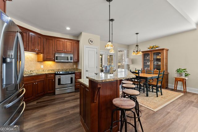 117 Village Green Way, Clarkesville, GA 30523